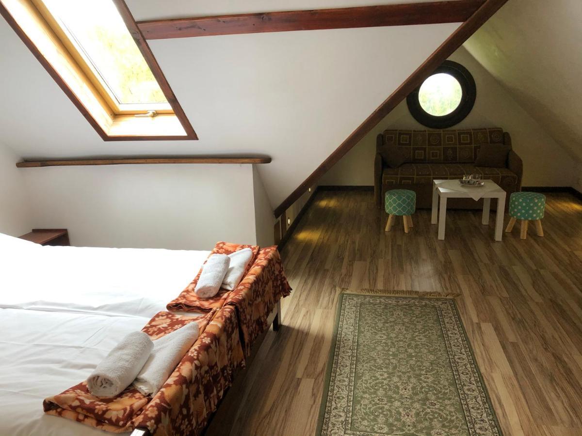 Gosciniec Pod Smrekami Bed & Breakfast Czorsztyn Dış mekan fotoğraf